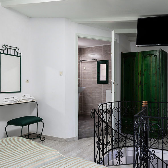 anastasia-bedroom3